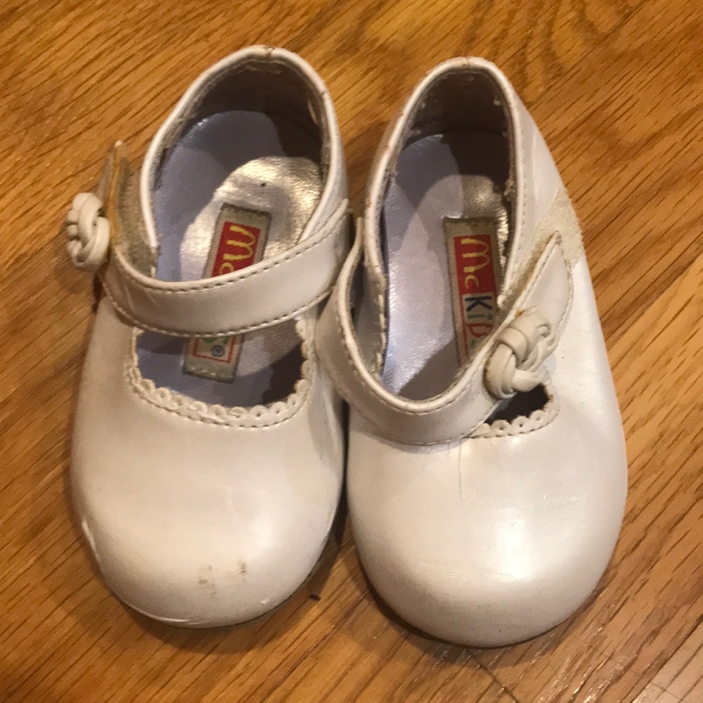 White shoes by McKids